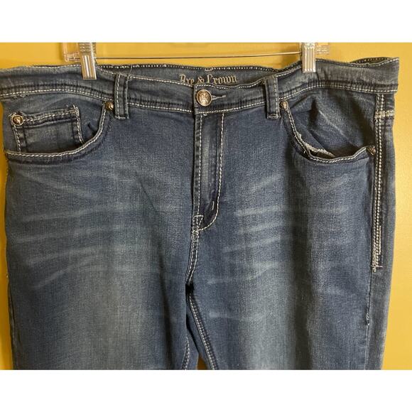 Axe & Crown Men's Boot Fit Jeans Size 40 X 32 - Picture 2 of 7